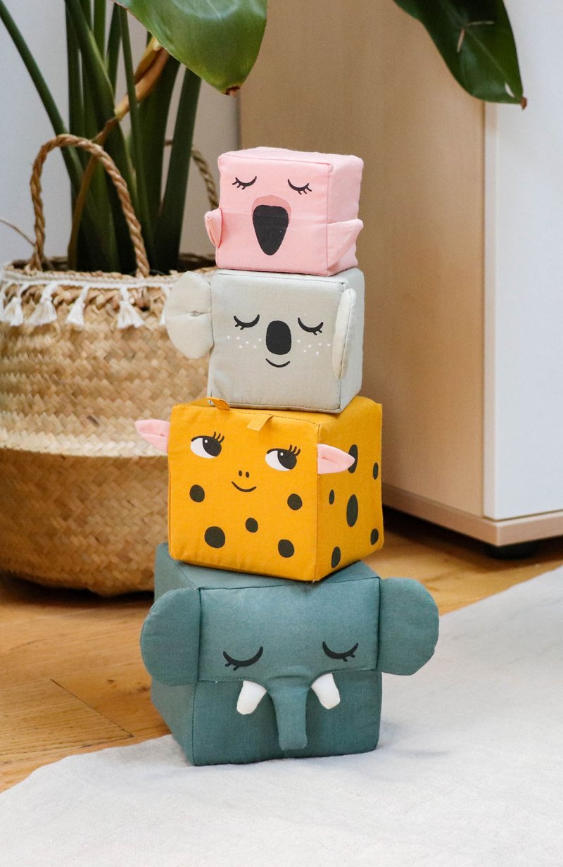Cubes animaux en tissus pour petite cousine